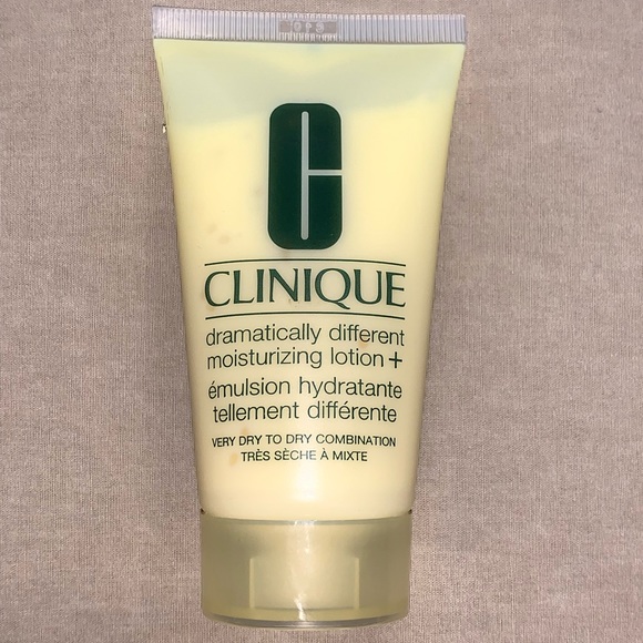 Clinique Dramatically Different Moisturizing Lotion - Picture 2 of 3